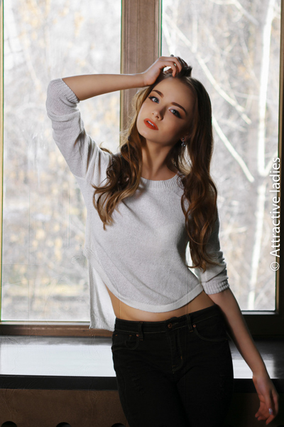 Christina belles femmes russes et ukrainiennes